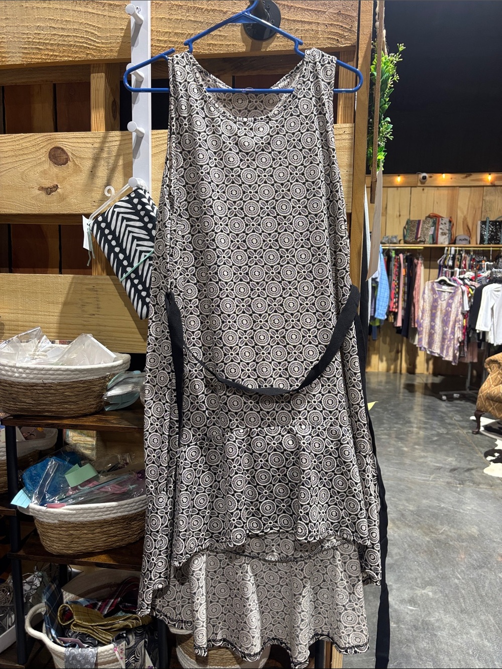 New Boutique Hi-Lo Midi Dress